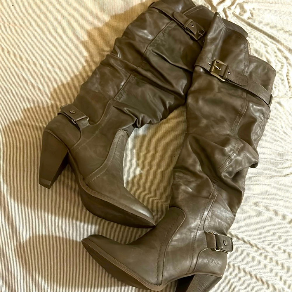 Never worn! BOOTS!